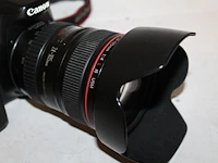 Digitale fotocamera canon eos 70d met zoom lens ef 24-105 mm 1:4 l is usm met doorsnede 77 mm met accu en l... - afbeelding 4 van  4