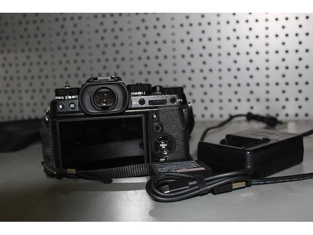 Digitale fotocamera fujifilm x-t2 met aspherical lens fujinon super ebc xf 18-55 mm f/1: 2.8-4 lm ois met d... - afbeelding 3 van  5