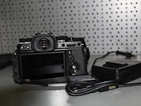 Digitale fotocamera fujifilm x-t2 met aspherical lens fujinon super ebc xf 18-55 mm f/1: 2.8-4 lm ois met d... - afbeelding 3 van  5