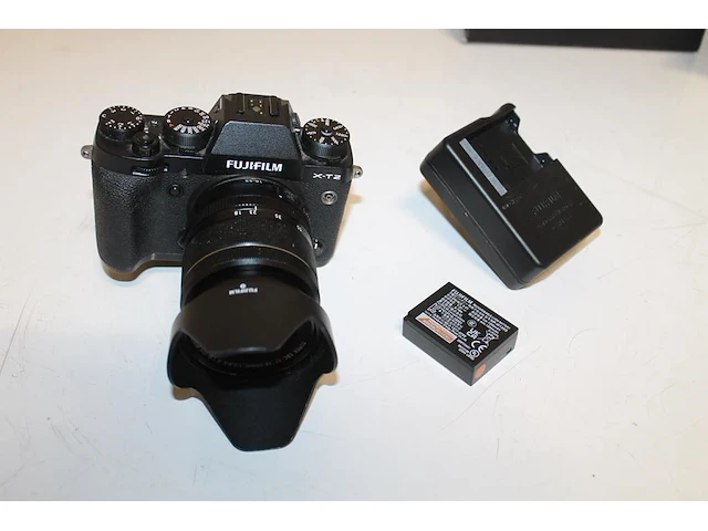 Digitale fotocamera fujifilm x-t2 met aspherical lens fujinon super xf 18-55 mm f1:2.8-4 r lm oismm f/3.5-4... - afbeelding 2 van  6