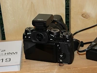 Digitale fotocamera fujifilm x-t2 met xf 18-55 mm f2.8-4 r lm ois met accu en lader. - afbeelding 3 van  3