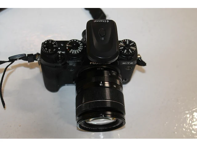 Digitale fotocamera fujifilm x-s10 met fujinon aspherical lens super ebc xf 15 - 80 mm 1; 4 r ois wr met do... - afbeelding 6 van  8