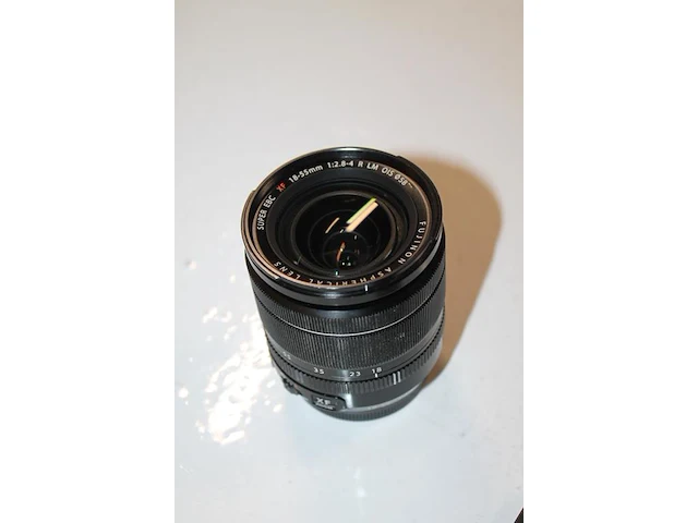 Digitale fotocamera fujifilm x-s10 met fujinon aspherical lens super ebc xf 15 - 80 mm 1; 4 r ois wr met do... - afbeelding 8 van  8