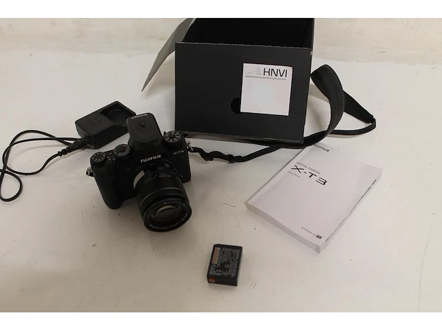 Digitale fotocamera fujifilm x-t3 met aspherical lens fujinon super xf 18-55 mm f1:2.8-4 r lm oismm f/3.5-4... - afbeelding 1 van  4