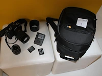 Digitale fotocamera fujifilm x-t3 met twee lenzen, twee laders en accessoires in tas - afbeelding 4 van  7