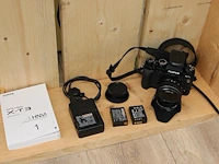 Digitale fotocamera fujifilm x-t3 met xf 18-55 mm f2.8-4 r lm ois met drie accu's en lader.