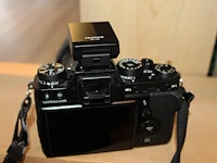 Digitale fotocamera fujifilm x-t3 met xf 18-55 mm f2.8-4 r lm ois met drie accu's en lader. - afbeelding 3 van  3