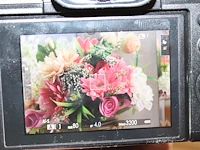 Digitale fotocamera fujifilm x-t3 met xf 18-55mm f2.8-4 r lm ois met twee accu's en lader. - afbeelding 4 van  5