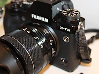 Digitale fotocamera fujifilm x-t3 met xf 18-55mm f2.8-4 r lm ois met twee accu's en lader. - afbeelding 2 van  7