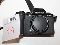 Digitale fotocamerabody fujifilm x-s10.