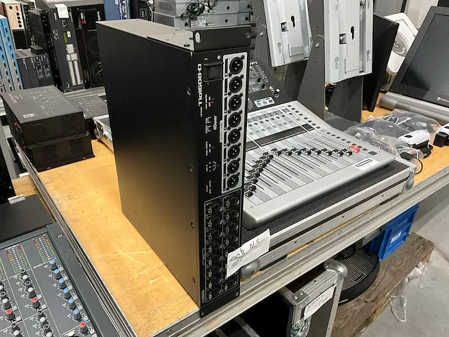 Digitale mengtafel - yamaha - tf1 - afbeelding 5 van  8