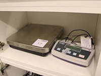 Digitale weegschaal kern maximaal belastbaar tot 35 kg met afwijking 10 gram. - afbeelding 1 van  2