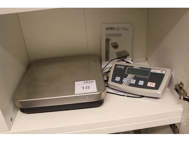 Digitale weegschaal kern maximaal belastbaar tot 35 kg met afwijking 10 gram. - afbeelding 1 van  2