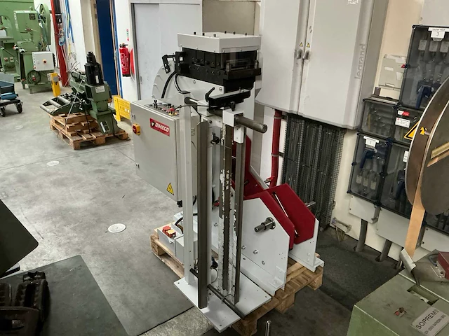 Dimeco ca=210 r60/1000 hs afwikkel haspel met 5 richt rollen - afbeelding 9 van  15