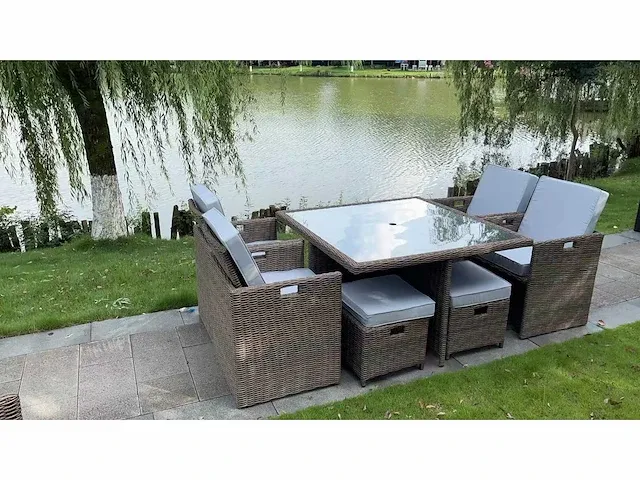 Diningset 9-delig dark brown wicker / witte kussens - afbeelding 1 van  1