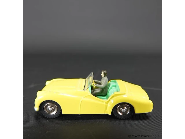 Dinky toys 105 triumph tr2 (touring) nr 105 - afbeelding 2 van  5