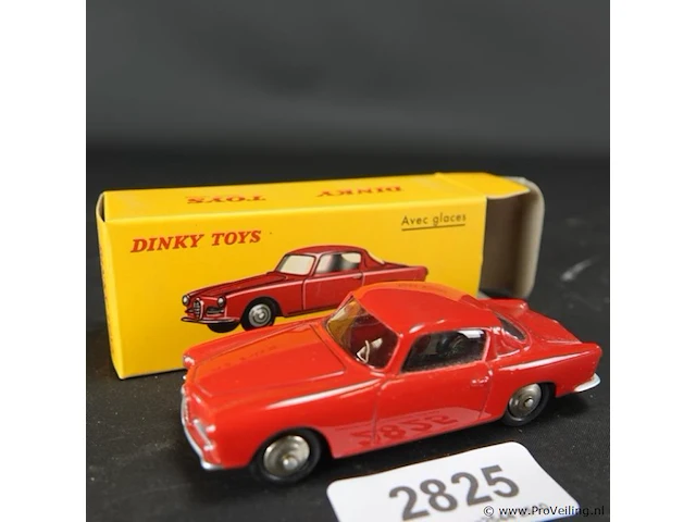 Dinky toys alfa romeo 1900 super nr. 24 - afbeelding 1 van  5