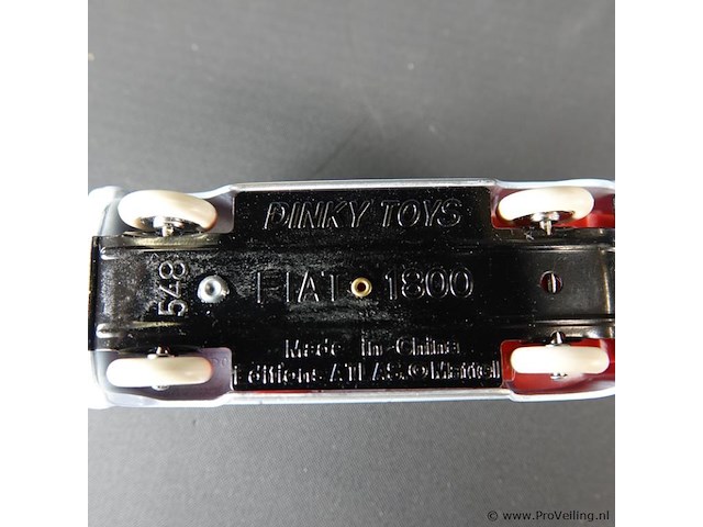 Dinky toys atlas fiat 1800 "familiale" nr. 548 atlas in originele doos - afbeelding 5 van  5