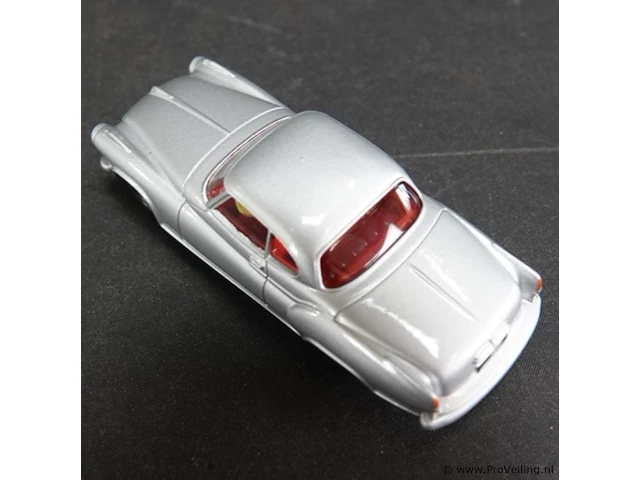 Dinky toys borgward isabella 549 atlas in doos - afbeelding 3 van  5