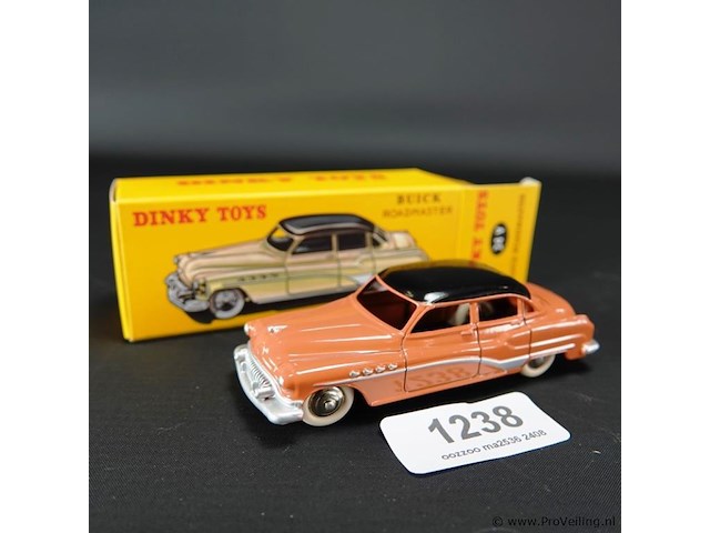 Dinky toys buick roadmaster nr. 24v atlas in originele doos - afbeelding 1 van  5