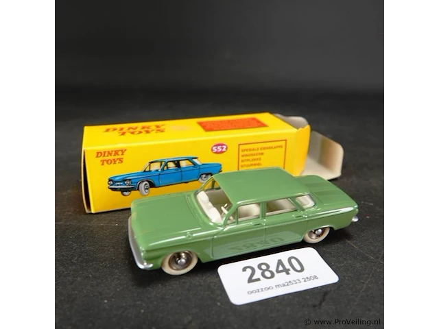 Dinky toys chevrolet corvair nr 552 atlas in doos - afbeelding 1 van  5