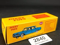 Dinky toys chevrolet corvair nr 552 atlas in doos - afbeelding 5 van  5