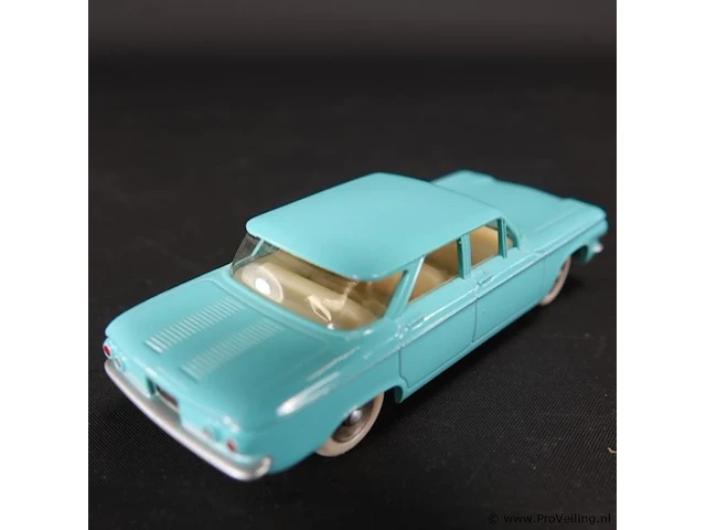Dinky toys chevrolet corvair nr. 552 - afbeelding 3 van  5