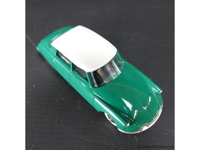 Dinky toys citroen ds19 nr. 24c atlas in originele doos - afbeelding 4 van  5