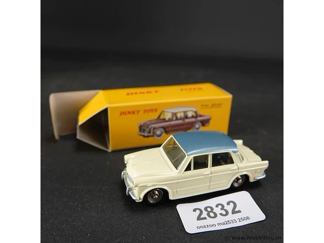 Dinky toys grand vue fiat 1200 nr 531 atlas in doos - afbeelding 1 van  4