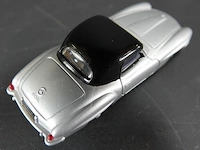 Dinky toys mercedes 190sl nr. 24h - afbeelding 3 van  5
