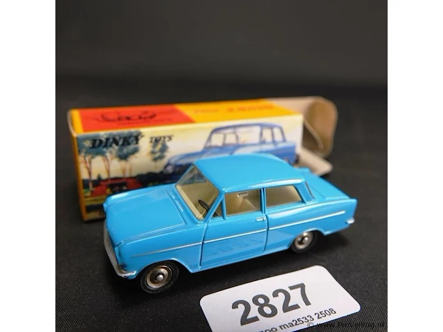 Dinky toys opel kadet nr 540 atlas in doos - afbeelding 1 van  5