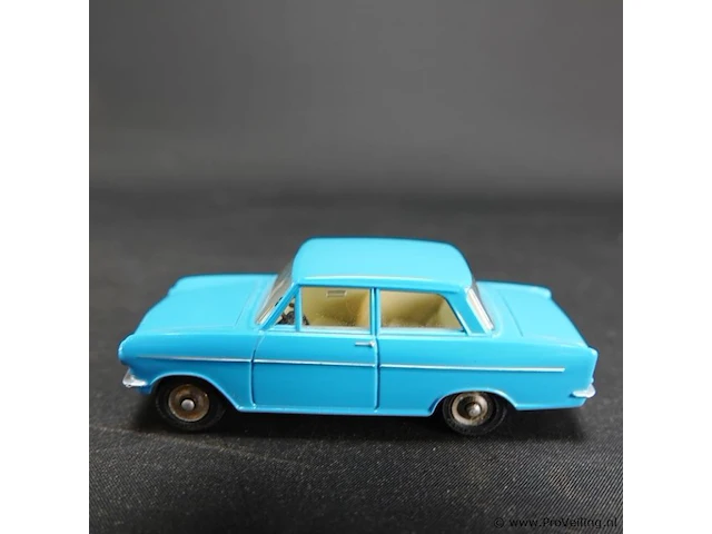 Dinky toys opel kadet nr 540 atlas in doos - afbeelding 2 van  5