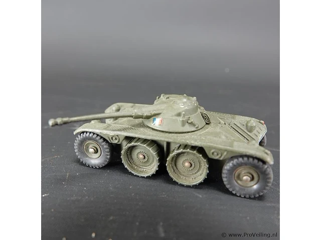 Dinky toys panhard ebr 75 pantserwagen nr.80a - afbeelding 2 van  5