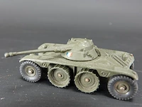 Dinky toys panhard ebr 75 pantserwagen nr.80a - afbeelding 2 van  5