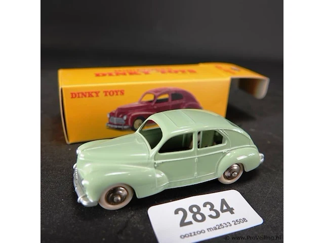 Dinky toys peugot 203 nr 203 atlas in doos - afbeelding 1 van  5