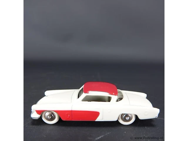 Dinky toys studebaker commander nr: 24y - afbeelding 2 van  5