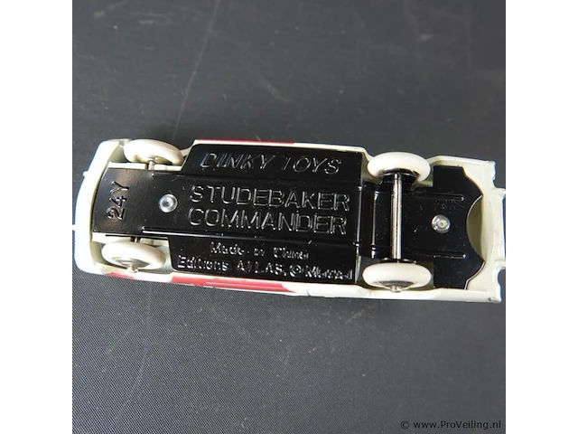 Dinky toys studebaker commander nr: 24y - afbeelding 4 van  5