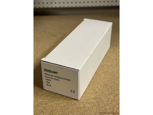 Dinrail stopcontact - doos - afbeelding 1 van  2