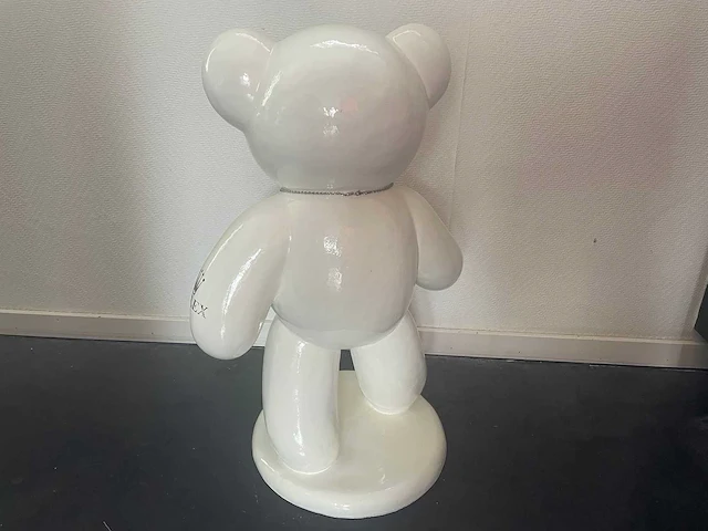 Dior beer pop art figuur - afbeelding 6 van  10