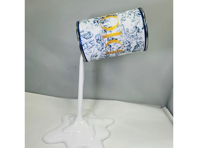 Dior paint can - cobra art naor kunstwerk - afbeelding 2 van  6