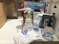 Dipp - partij diversen - schoonmaakmiddel, handschoenen en automatische zeepdispensers - afbeelding 2 van  9