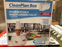 Dipp - partij diversen - schoonmaakmiddel, handschoenen en automatische zeepdispensers - afbeelding 8 van  9