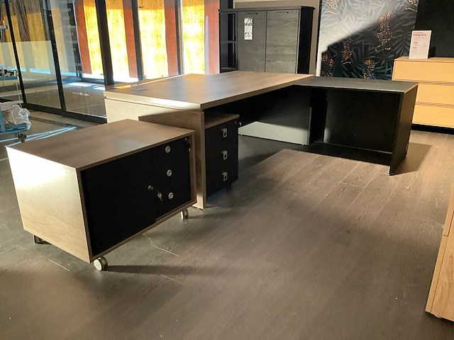 Directiebureau - afbeelding 5 van  11