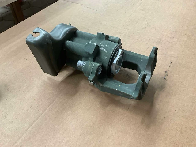 Disc brake caliper assembly - afbeelding 2 van  6
