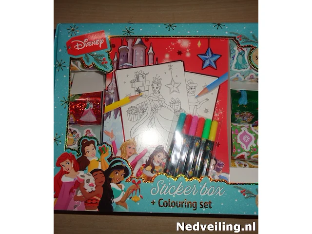 Disney stickerbox + kleurset - afbeelding 1 van  3