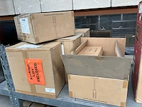 Dispenser with floor stand (7x) - afbeelding 3 van  3