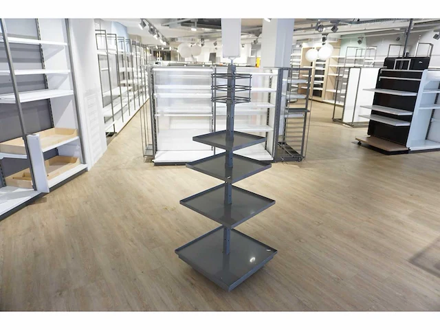 Display carousel - afbeelding 1 van  4