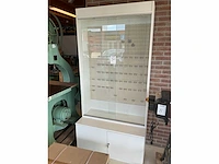 Display kast - afbeelding 2 van  2