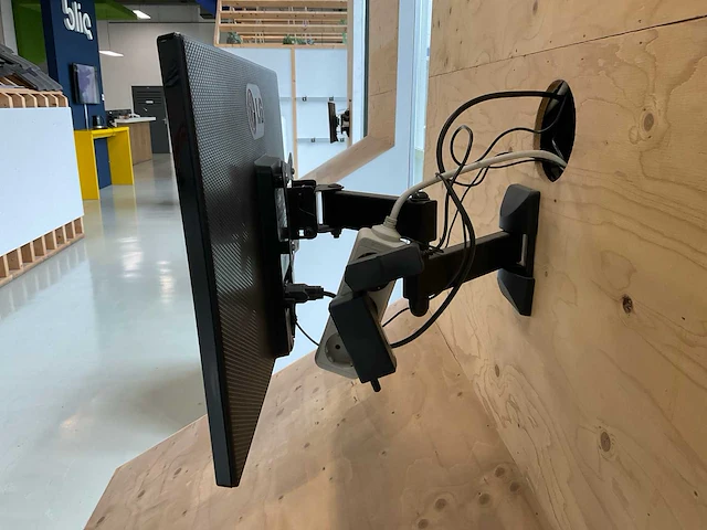 Display meubel met beeldscherm (3x) - afbeelding 8 van  10