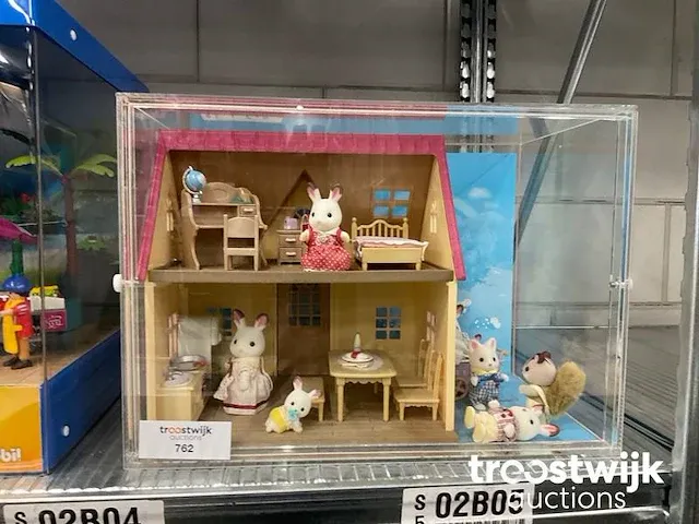 Display sylvanian families - afbeelding 1 van  2